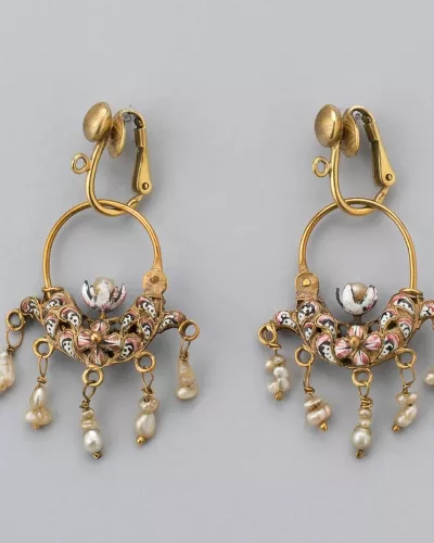Pearl Chandbali Earrings